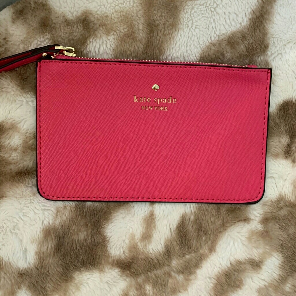 Kate Spade Wristlet - Picture 1 of 3